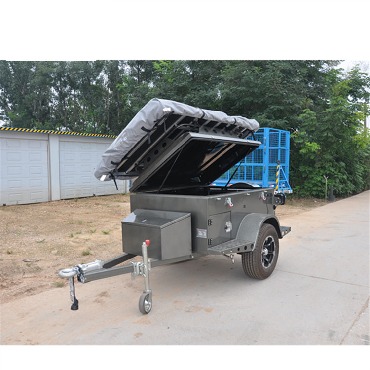 0.5吨野营帐篷拖车