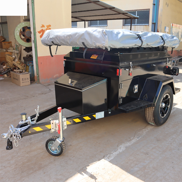 野营帐篷拖车01